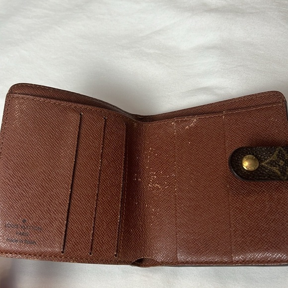 Louis Vuitton Monogram Compact Zip Wallet Authentic A6 - Picture 10 of 17